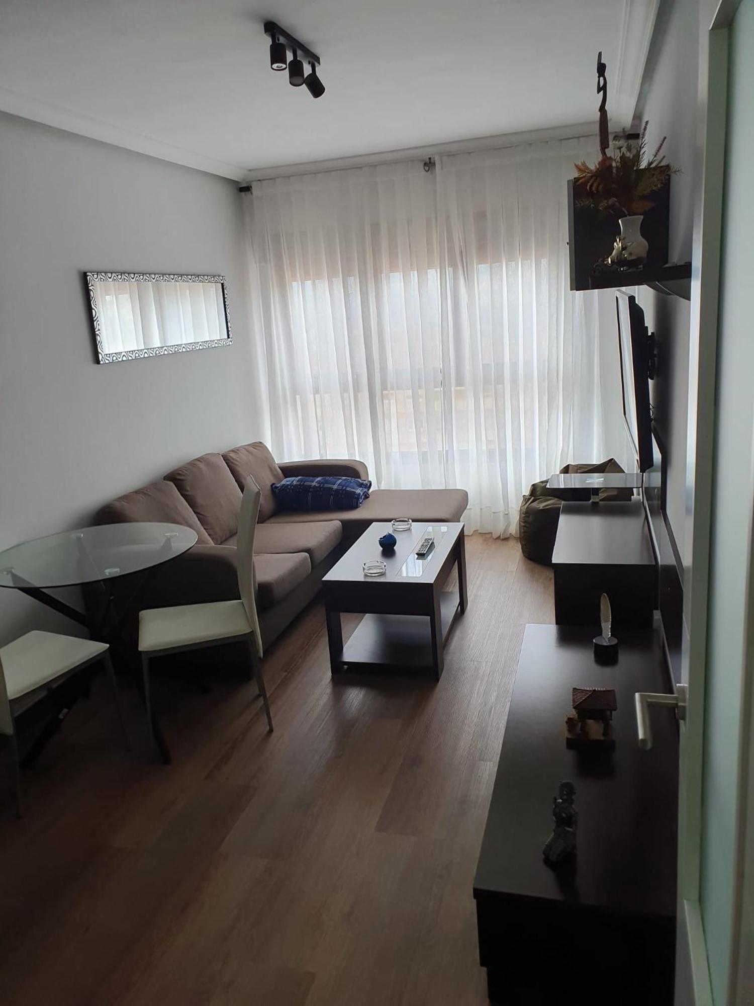 Apartamento Vistas Monte Naranco Con Parking 5euros Al Dia *