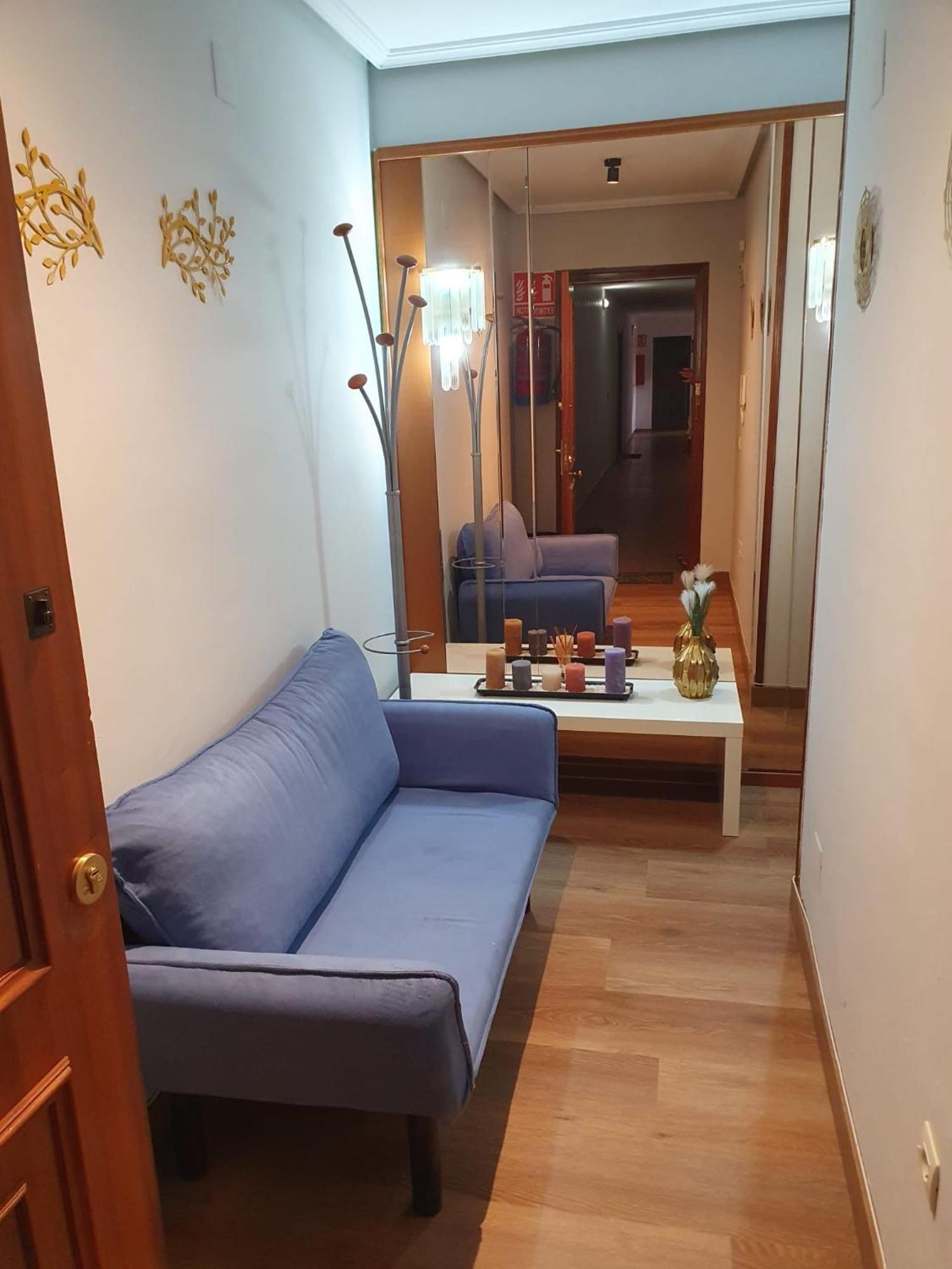 Apartamento Vistas Monte Naranco Con Parking 5euros Al Dia *