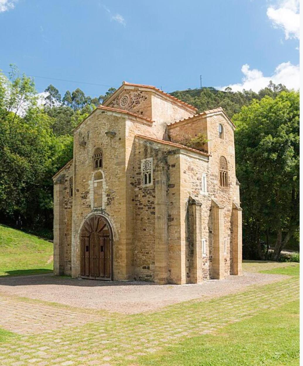 Vistas Monte Naranco Con Parking 5euros Al Dia
