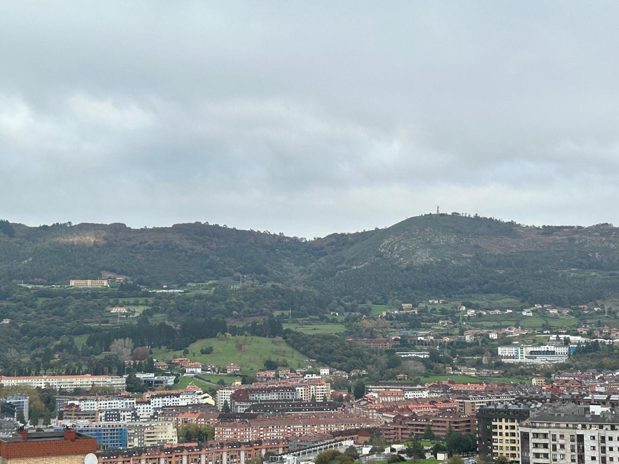 Vistas Monte Naranco Con Parking 5euros Al Dia * Oviedo